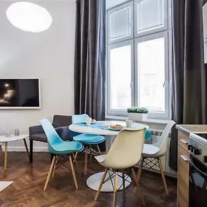 https://perfect-place-to-stay-in-krakow-city-center-w4.krakowhotelspoland.com