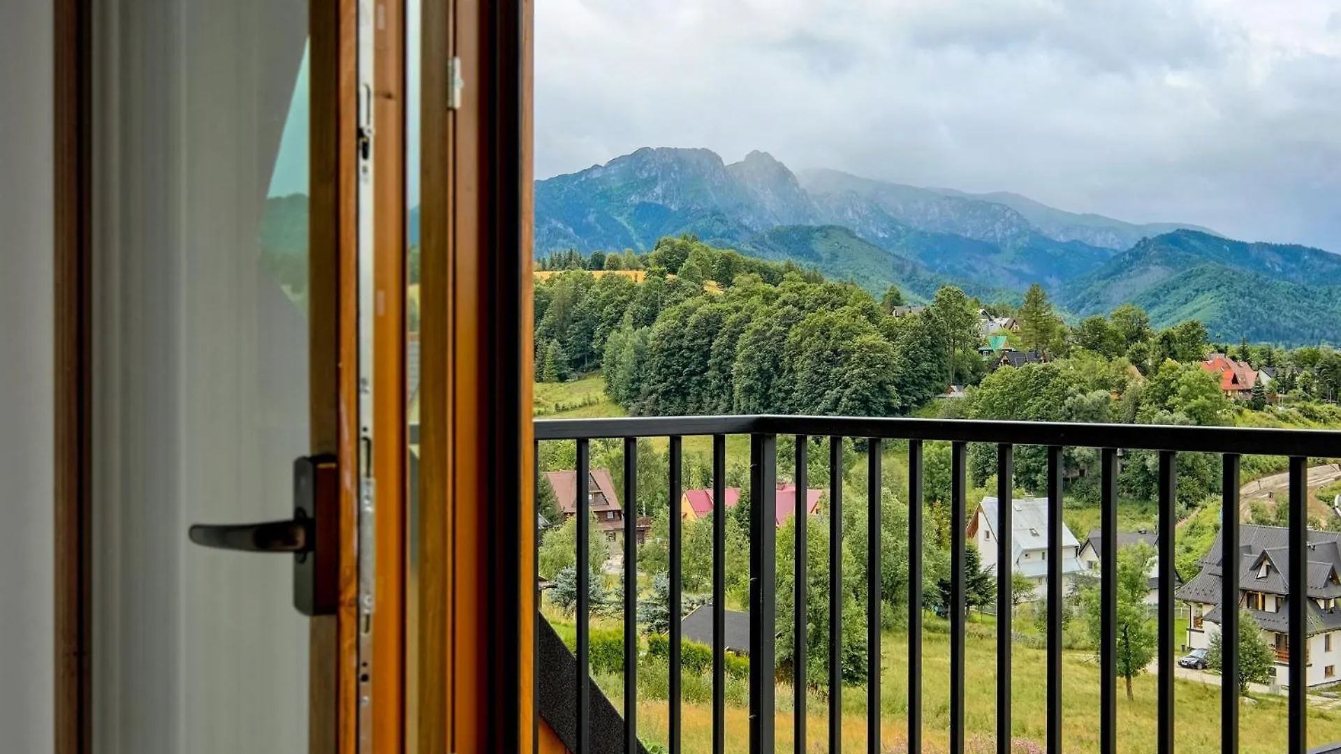 Apartment Aparthotel Bachledzki Wierch & Spa Odkryj Zakopane Poland